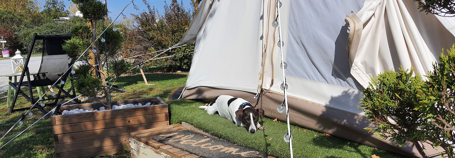 Inuit tent rental in the Aude, l'Escale Occitane campsite near the Canal du Midi