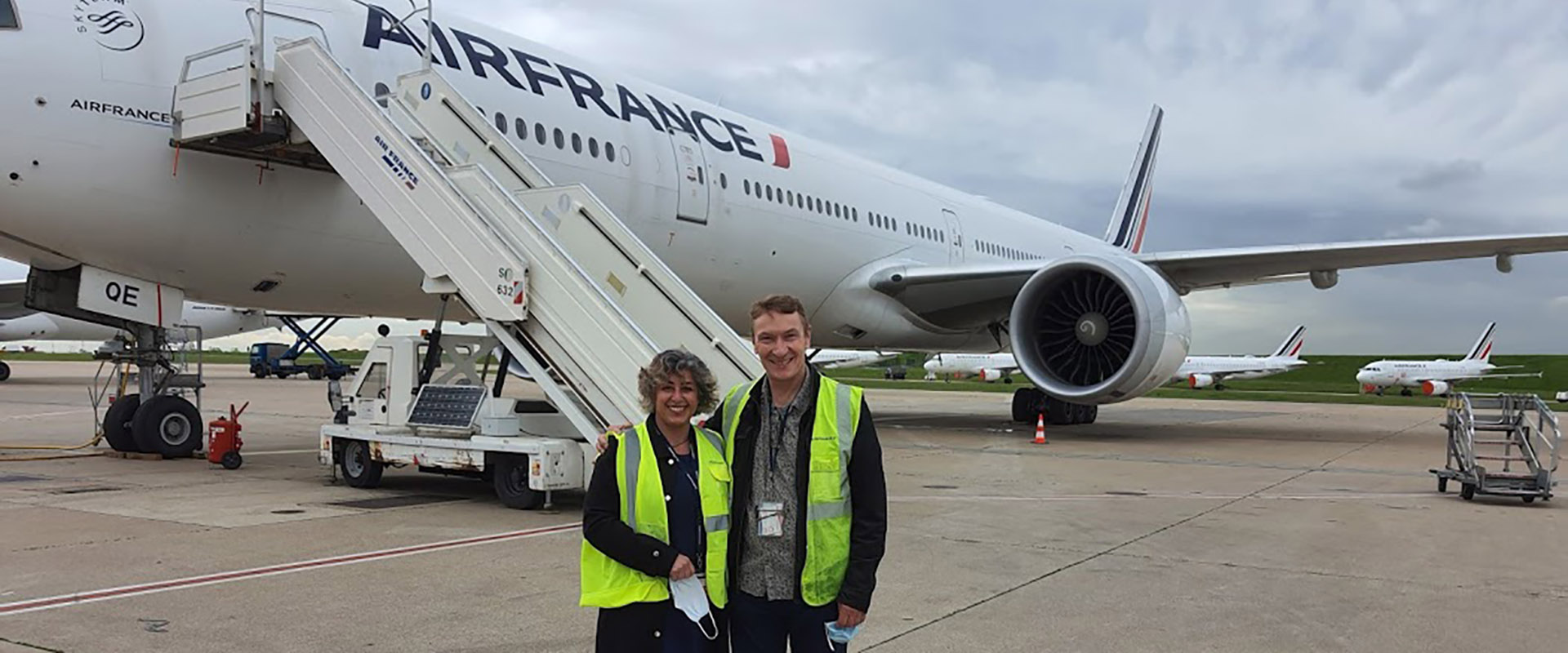 Mit dem Flugzeug, Ankunft am Flughafen Carcassonne, um zum Campingplatz L'Escale Occitane in Aude zu reisen