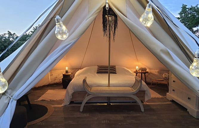 Interieur van de Inuit-tent 